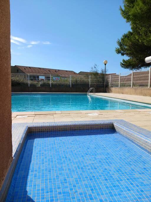 Chez Yamina Villa Gruissan Exterior photo